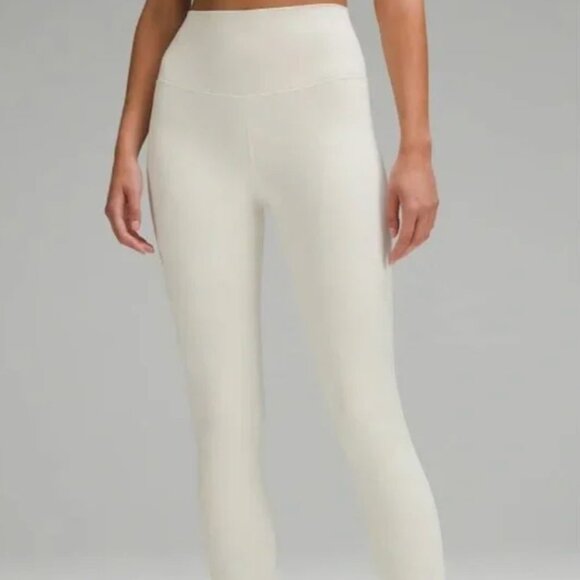 Lululemon High Rise Align Crop Leggings Size 0 Light Purple - Picture 1 of 1